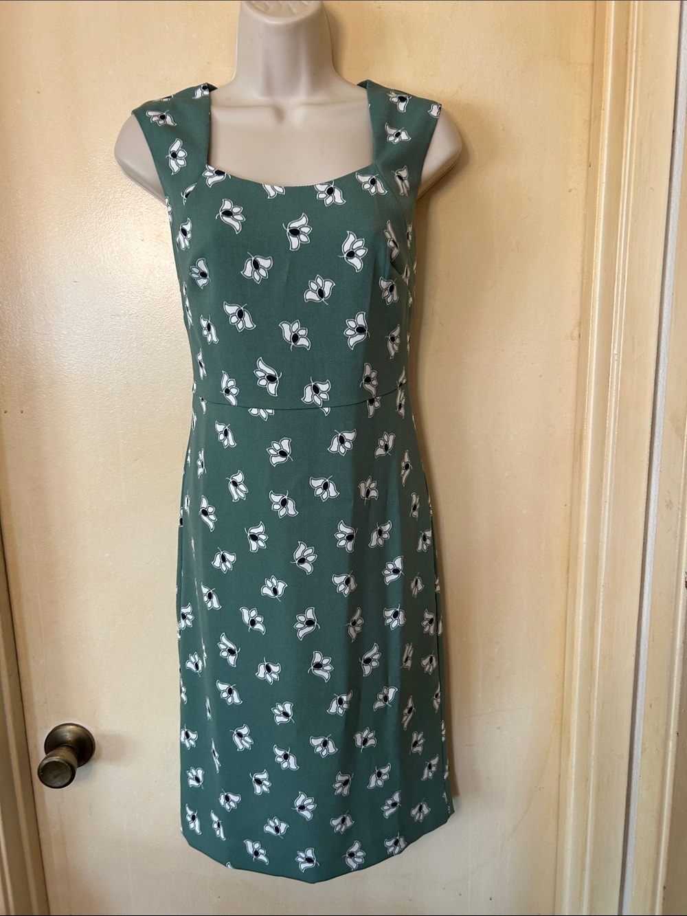 Ann Taylor Square Neck Green Floral Sheath Dress size 0 NWT